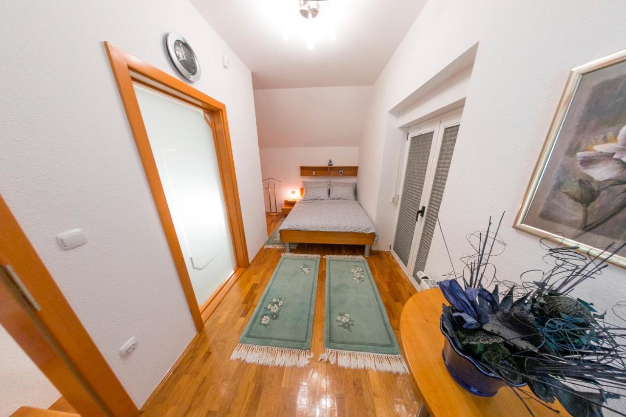 Bihać Holiday Home Villa Sara מראה חיצוני תמונה