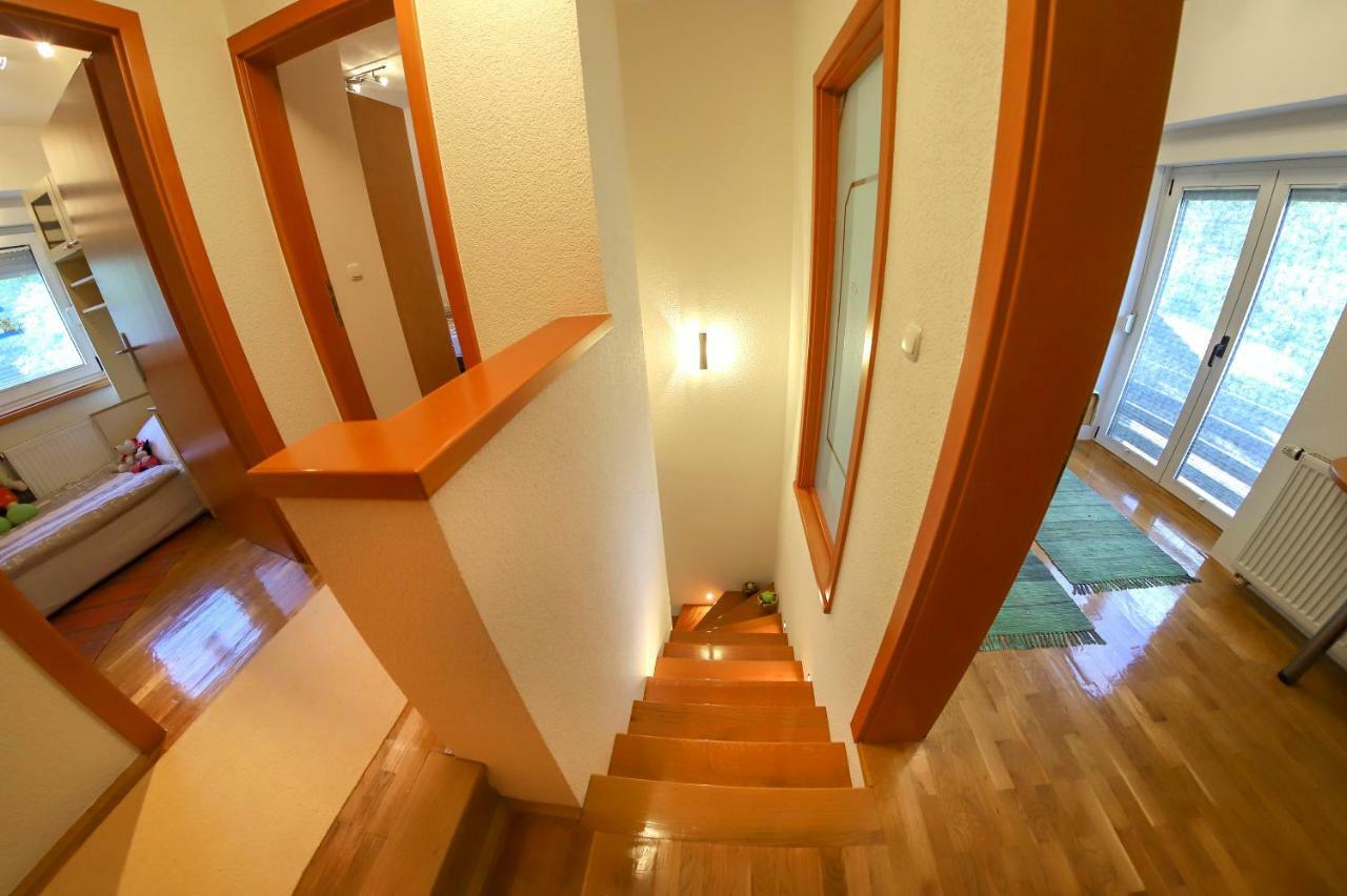 Bihać Holiday Home Villa Sara מראה חיצוני תמונה