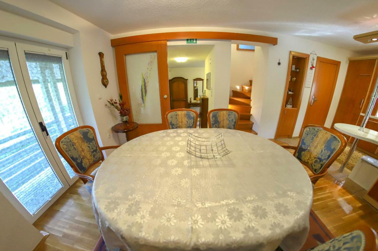 Bihać Holiday Home Villa Sara מראה חיצוני תמונה