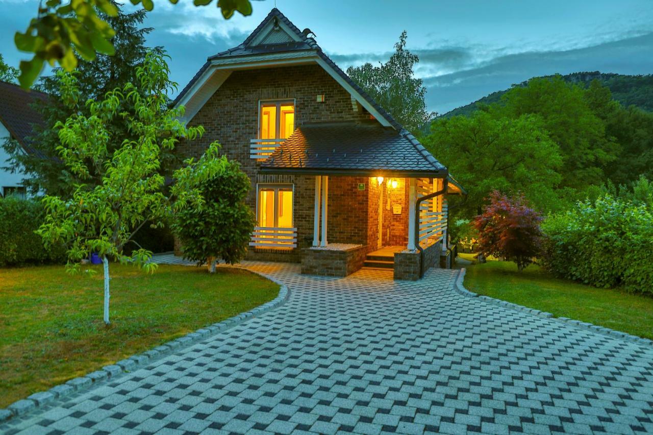 Bihać Holiday Home Villa Sara מראה חיצוני תמונה