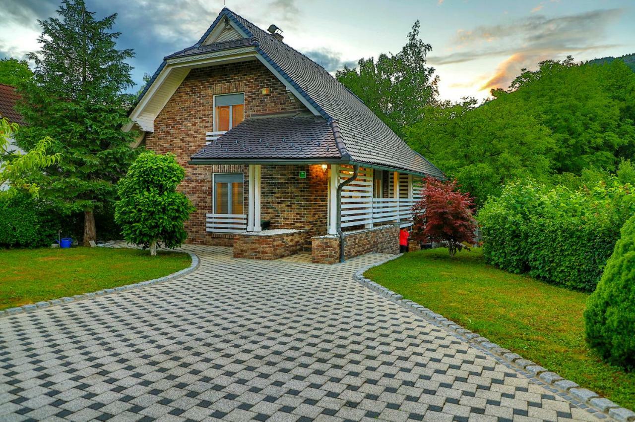 Bihać Holiday Home Villa Sara מראה חיצוני תמונה
